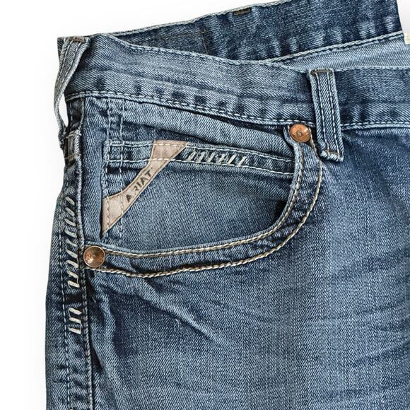 Ariat Men’s M5 Jeans Stillwell Straight Fit Leg 38/30 Embroidered Fargo Wash - Picture 4 of 15